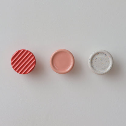 Misewell modern furniture Sequence coat hook - Fluted