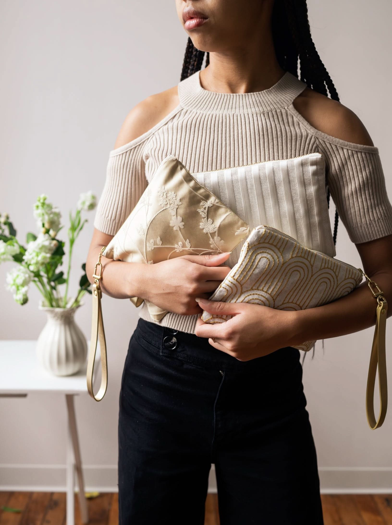 Ash &amp; Rose purse Josephine Embroidered Gold and White Wristlet Purse