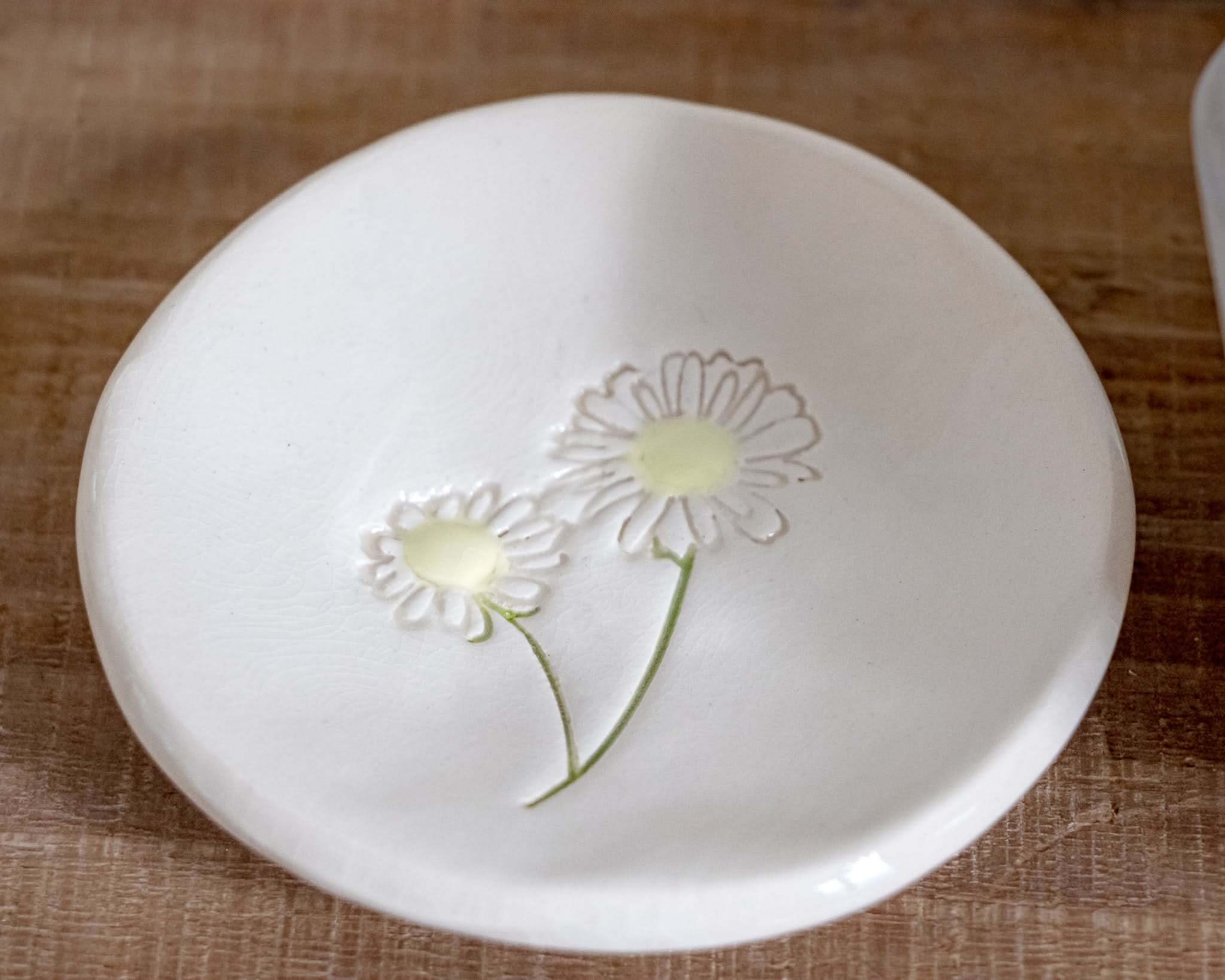prodigalpottery Ceramic April Daisy Birth Flower Ring Dish