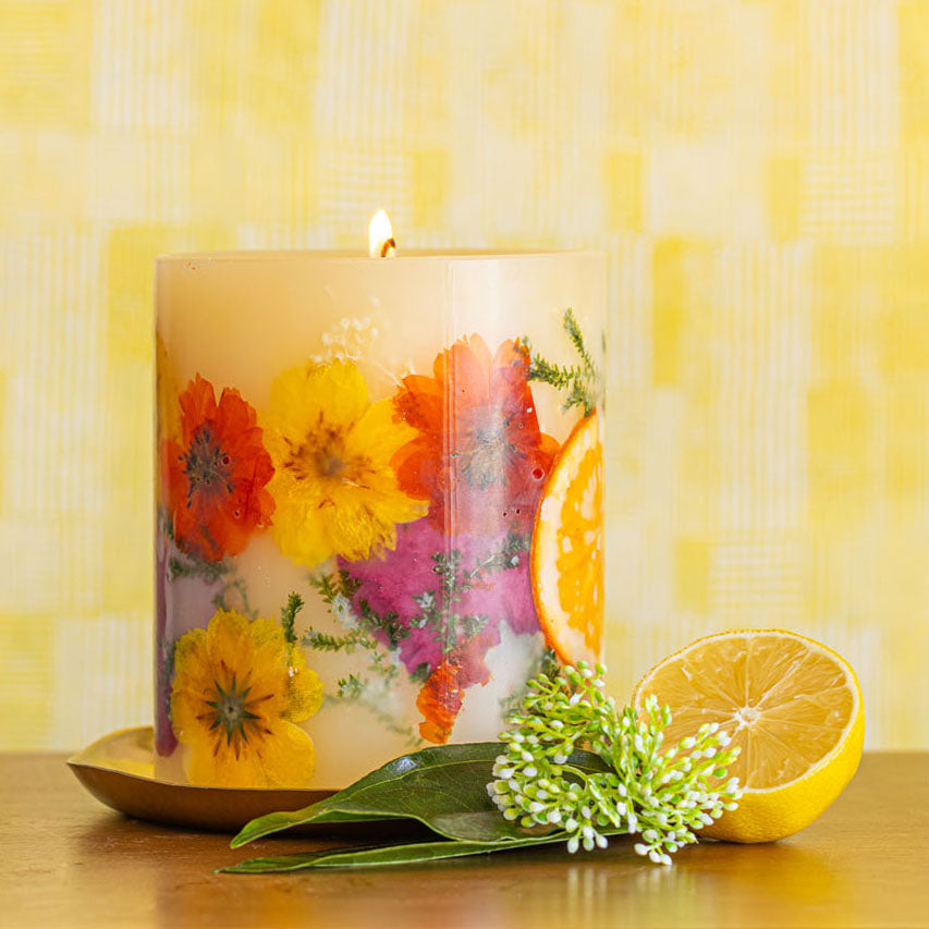 Gold Accent &amp; Signature Botanical Candle Plate