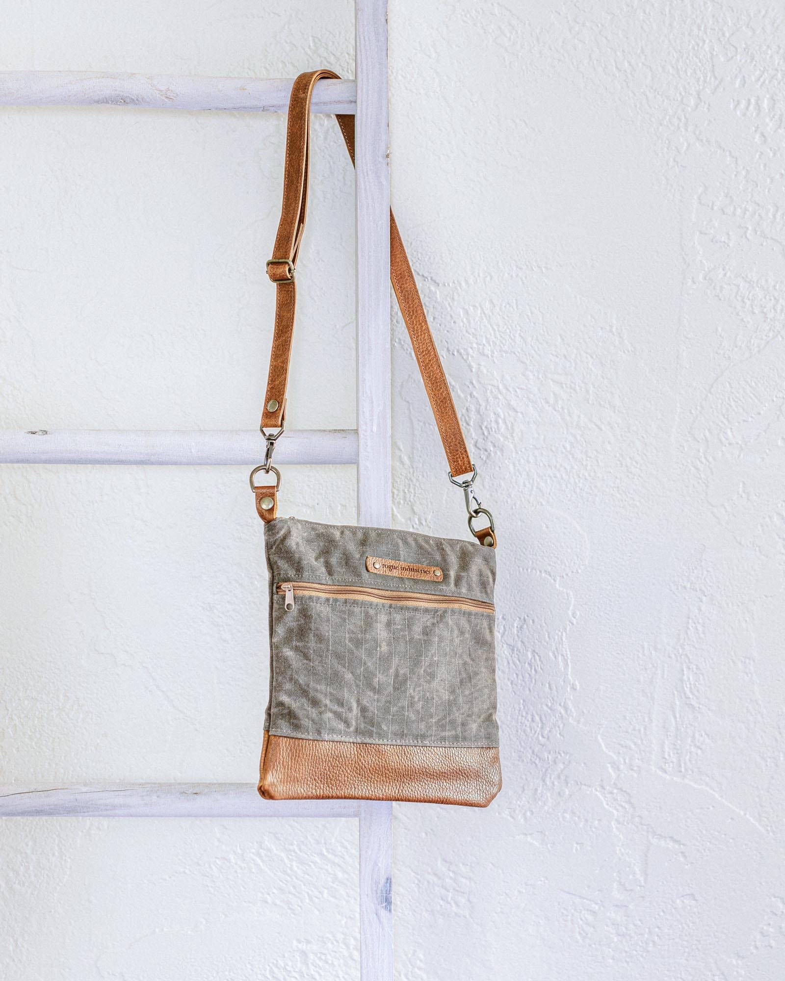 Rogue Industries Bag Ellis River Crossbody Bag