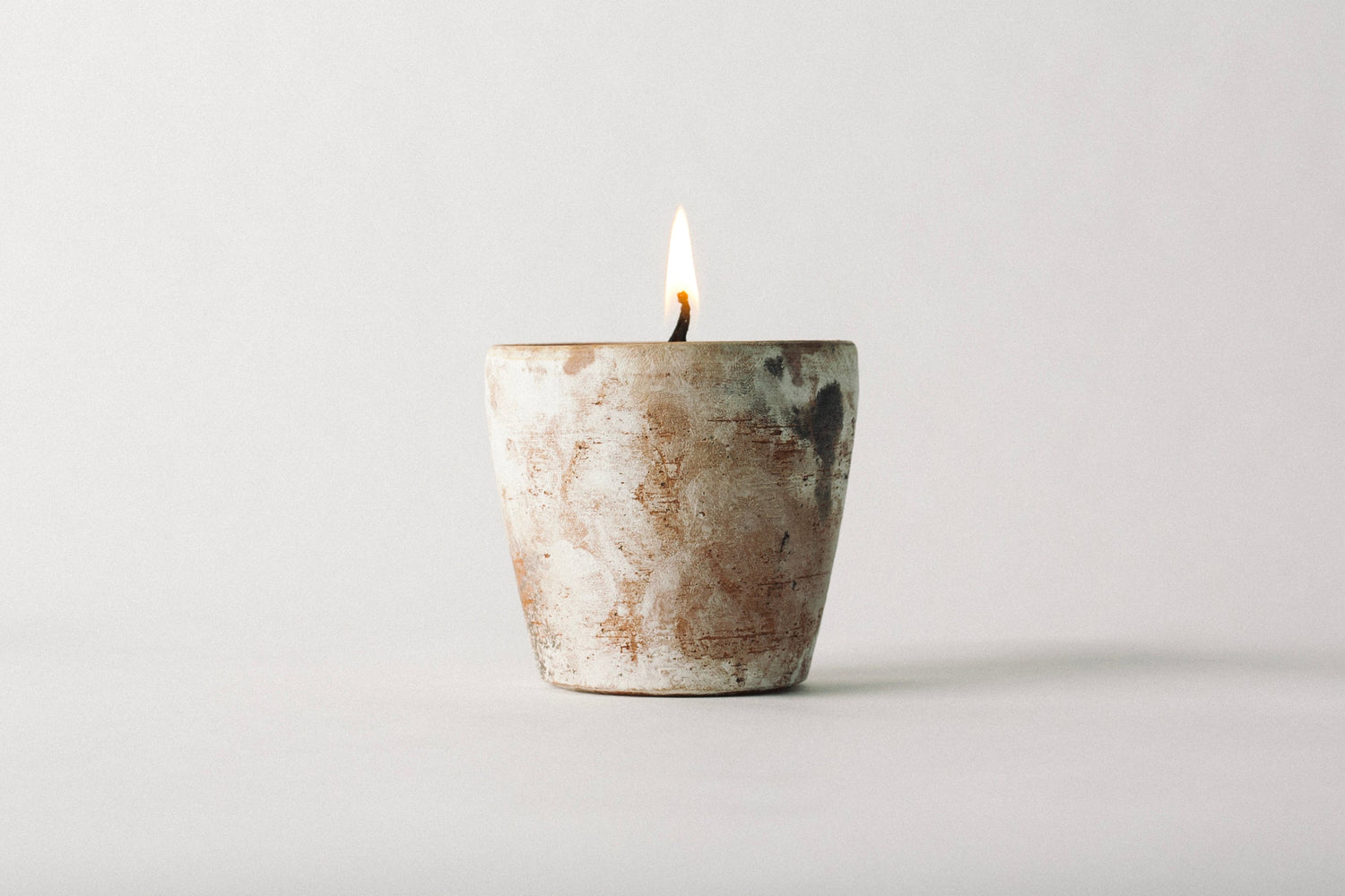 Souchong Debut Earthen Tallow Candle – Smoke-Brushed Terracotta Vessel 4 oz - My American Goods