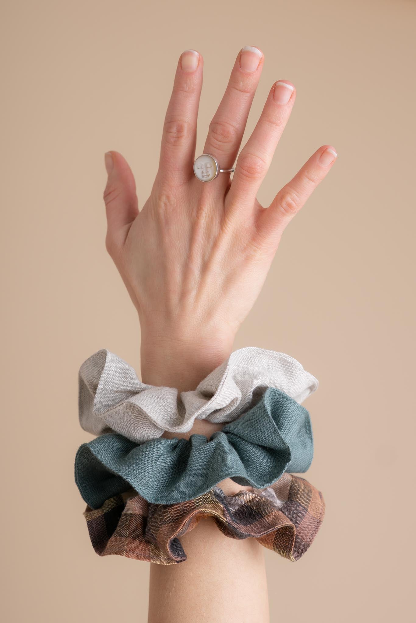 Scrunchies in Linen
