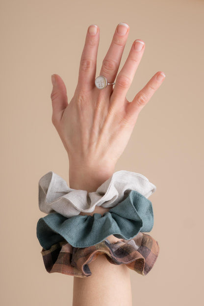 Scrunchies in Linen