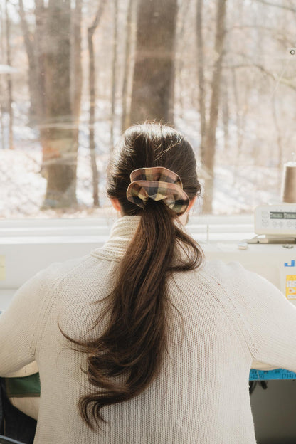 Scrunchies in Linen