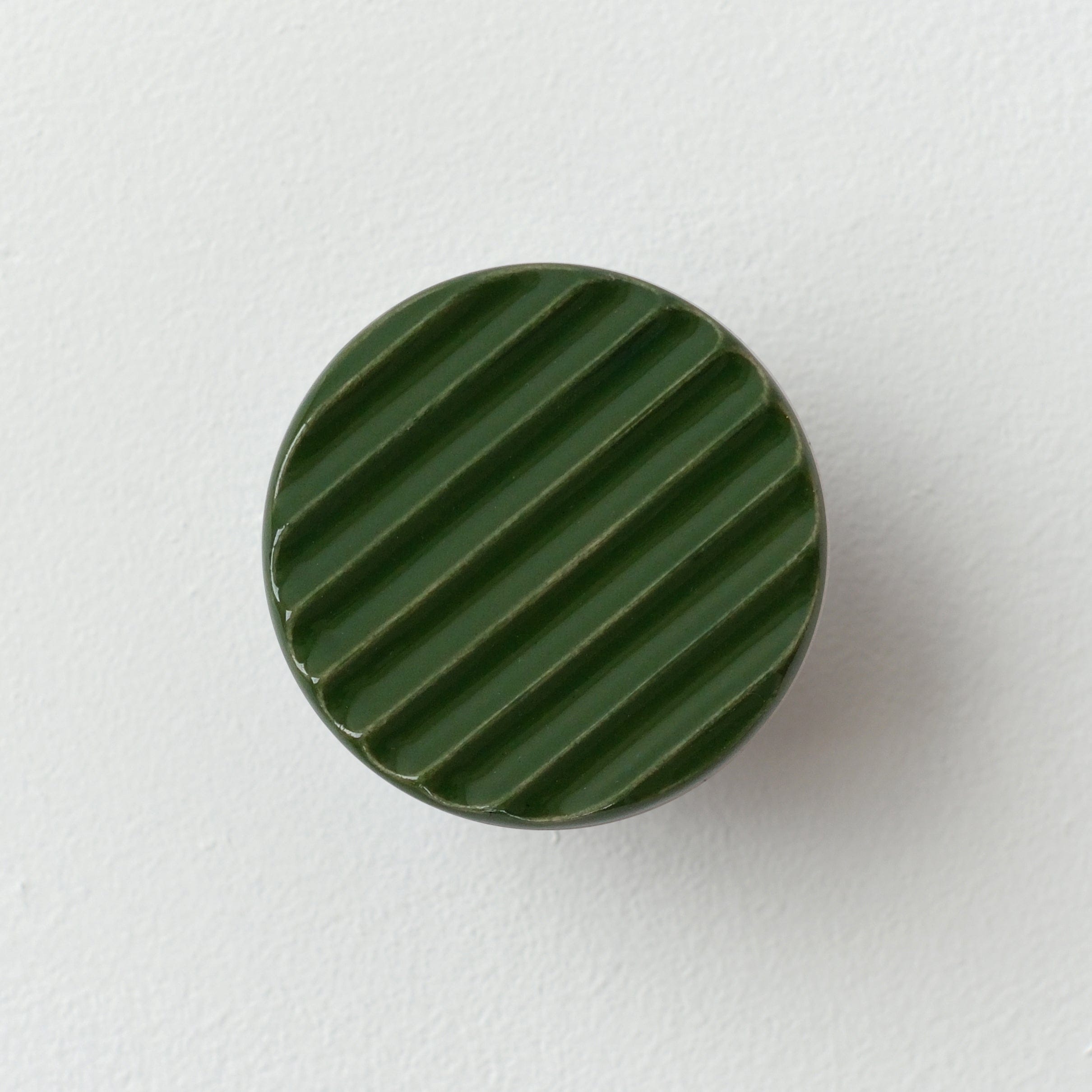 Misewell modern furniture Green Sequence coat hook - Fluted