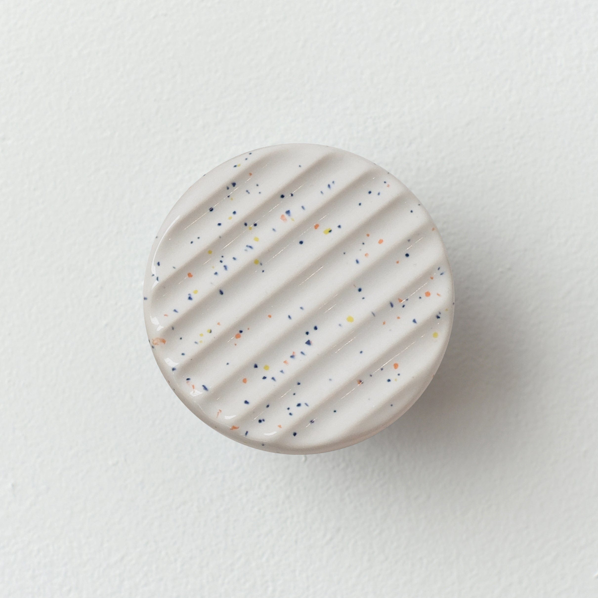 Misewell modern furniture Speckle Sequence coat hook - Fluted