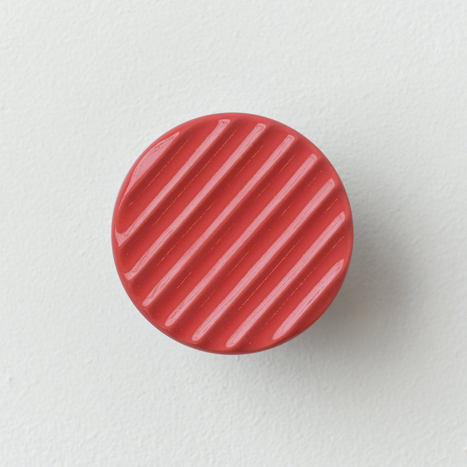 Misewell modern furniture Red Sequence coat hook - Fluted