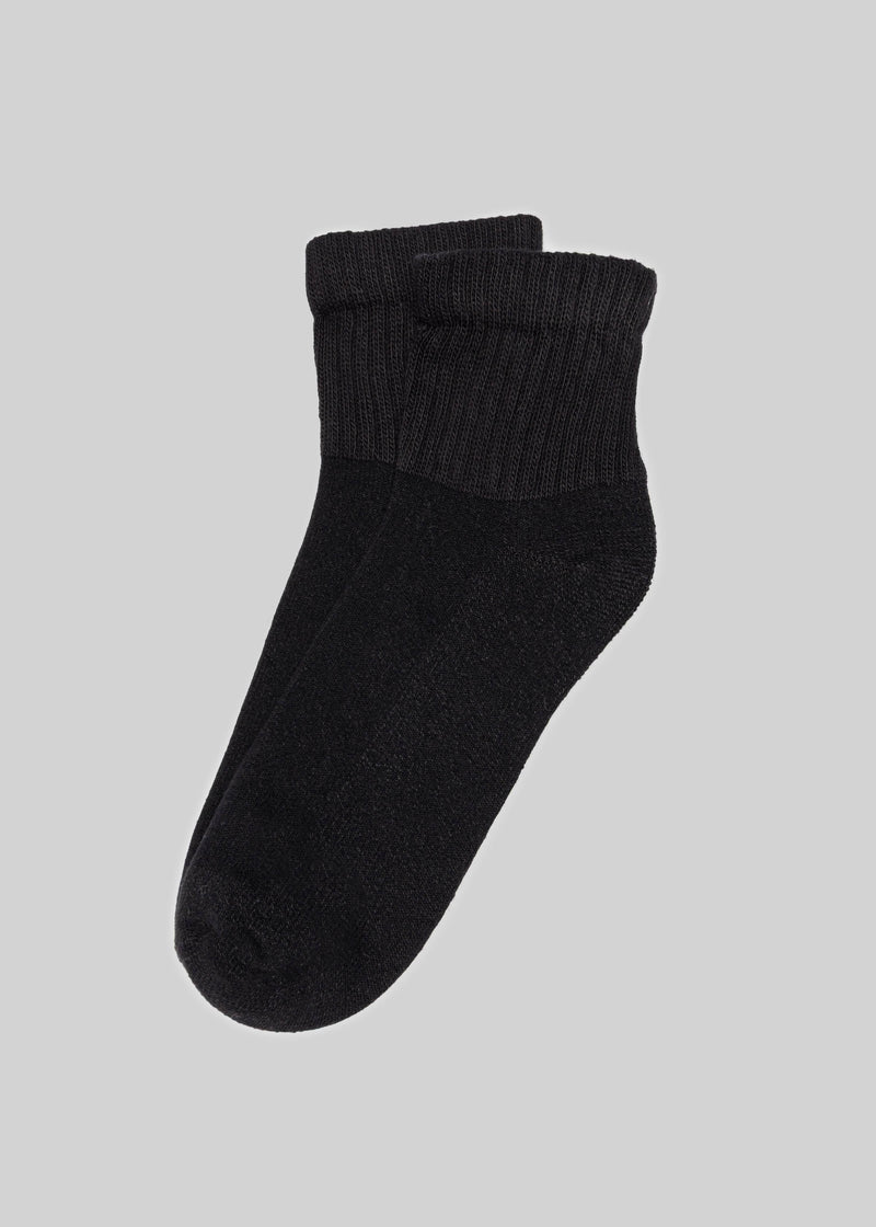 American Trench Socks black / One Size The Solids Quarter Crew