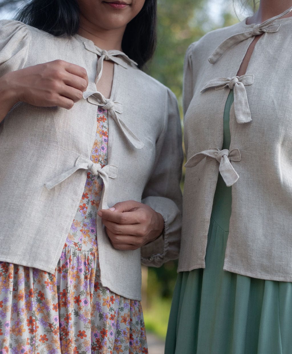 Field Day Top Poet Top in 100% Sand Linen