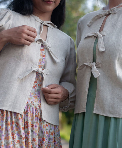 Field Day Top Poet Top in 100% Sand Linen