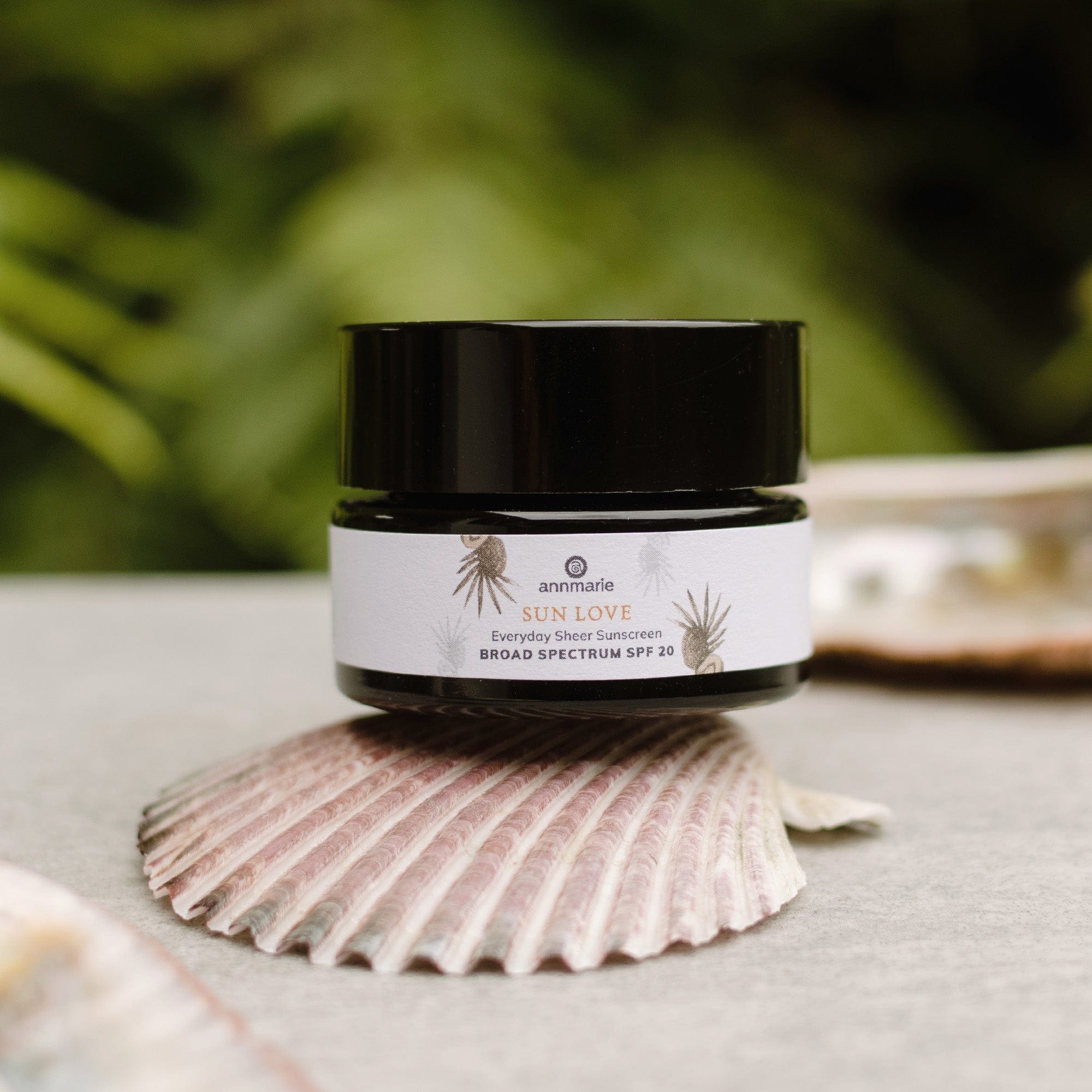 Annmarie Skin Care HIDDEN Deluxe Mini Sun Love (30ml)