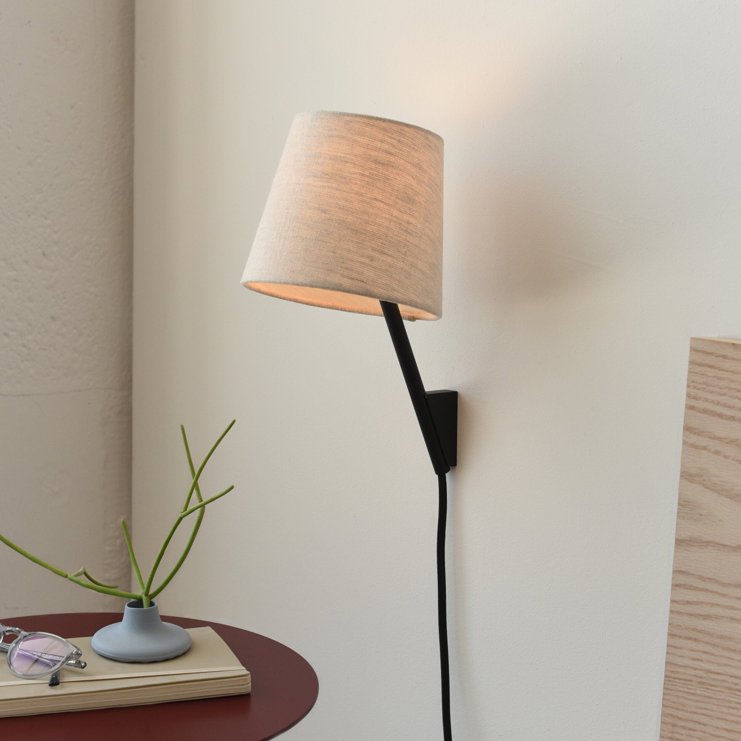 Misewell Lamps Black Tokyo Sconce