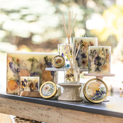 Petite Botanical Candle - Vanilla Rain