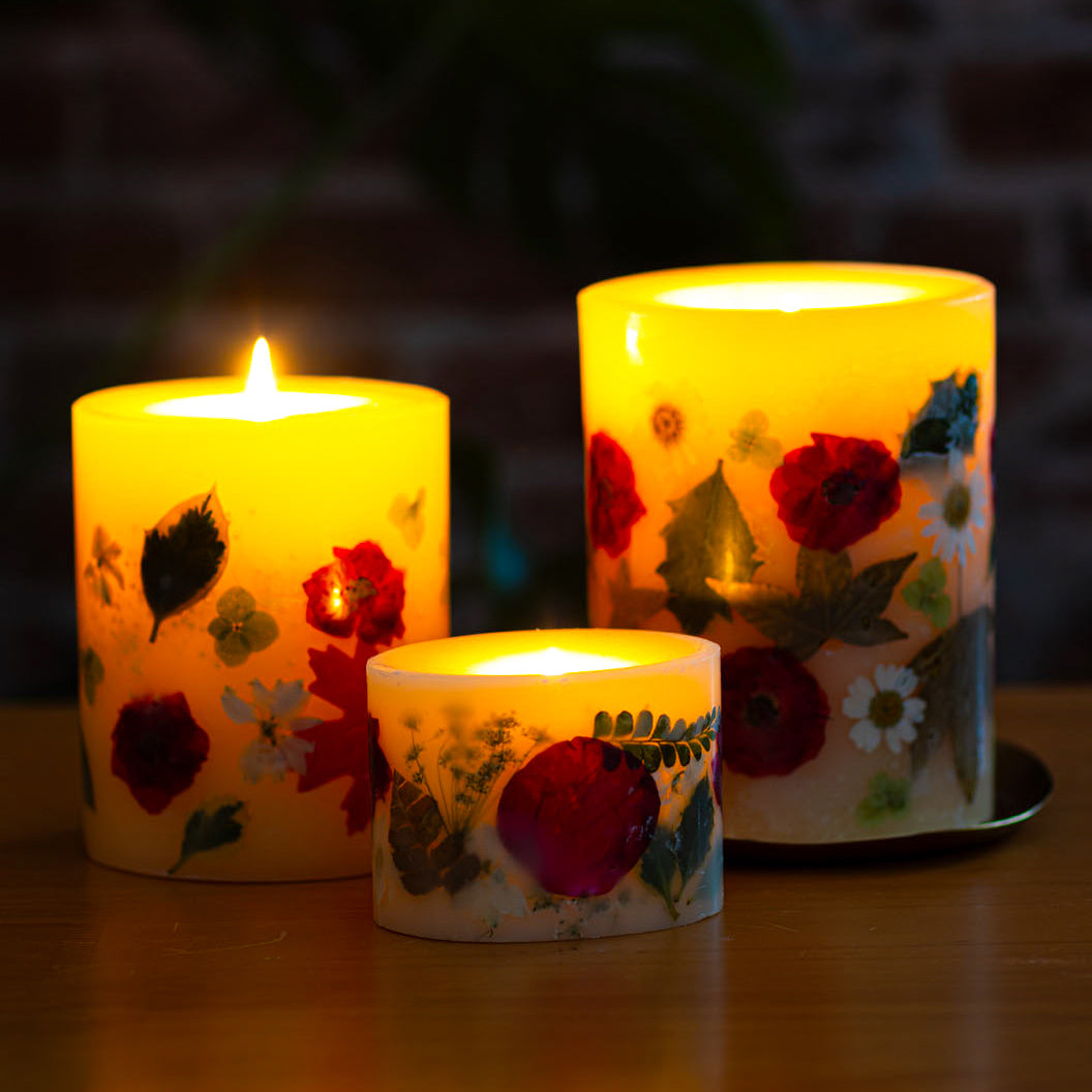 Signature Botanical Candle - Winterberry Frost