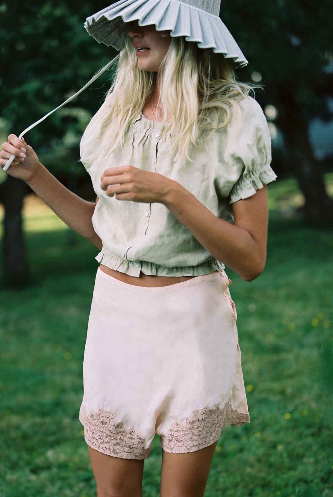 Arizona Sage Linen Ruffle Blouse