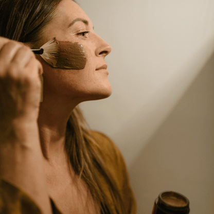 URB APOTHECARY FACE MASK Artichoke Cacao Mask