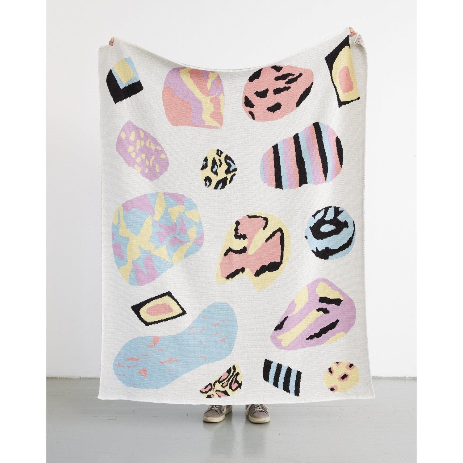 Biquette Throw Blanket Ceramicism Throw Blanket