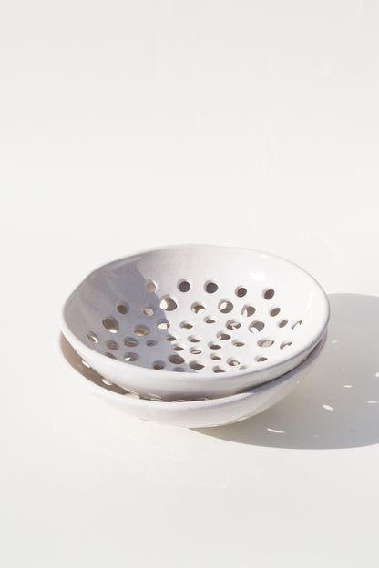 Glazed Garage Ceramics serveware Newland Colander | White Speckle