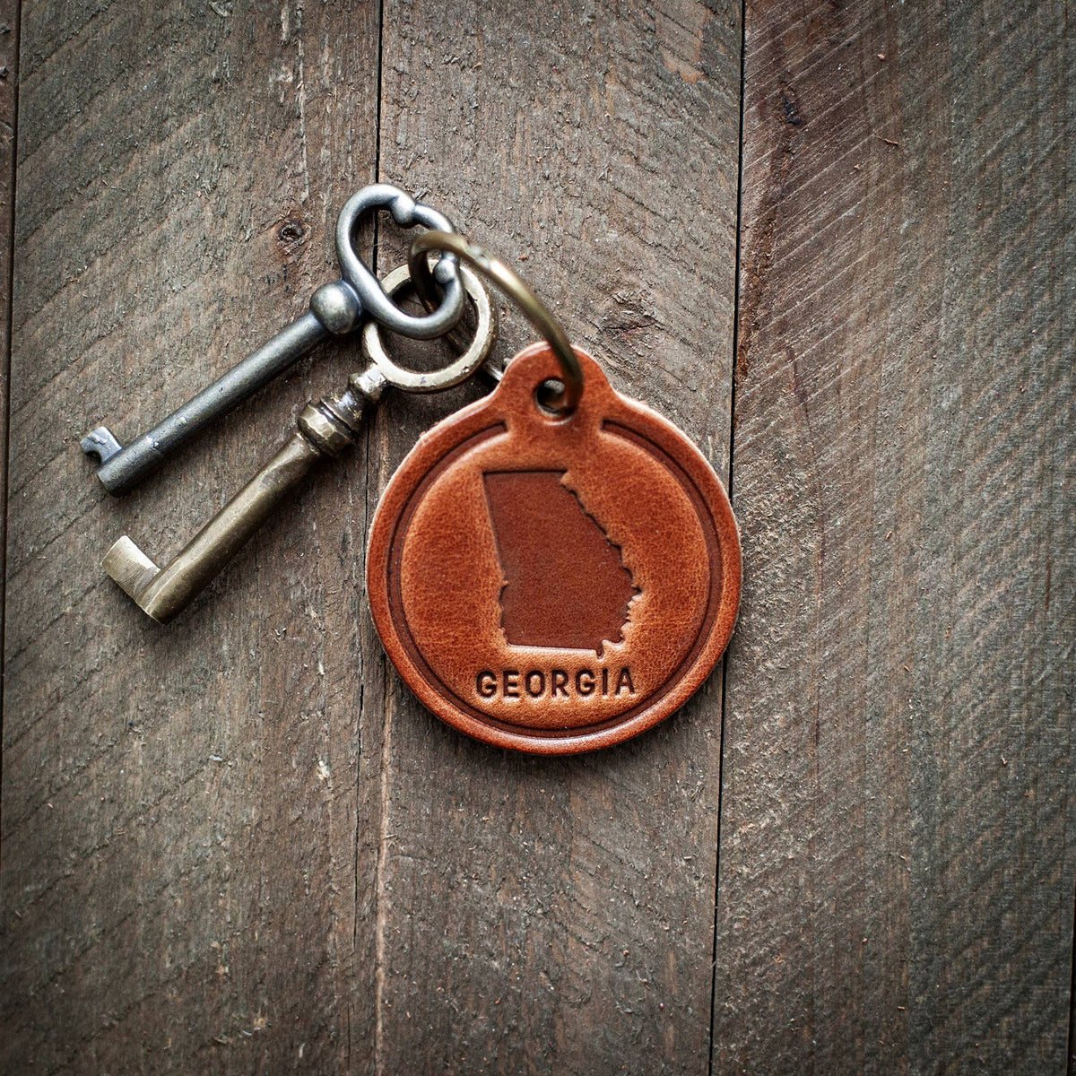 Georgia State Silhouette Leather Keychain Circle