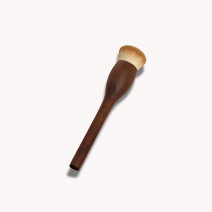 &amp; Tread Well Dry Shampoo Brush
