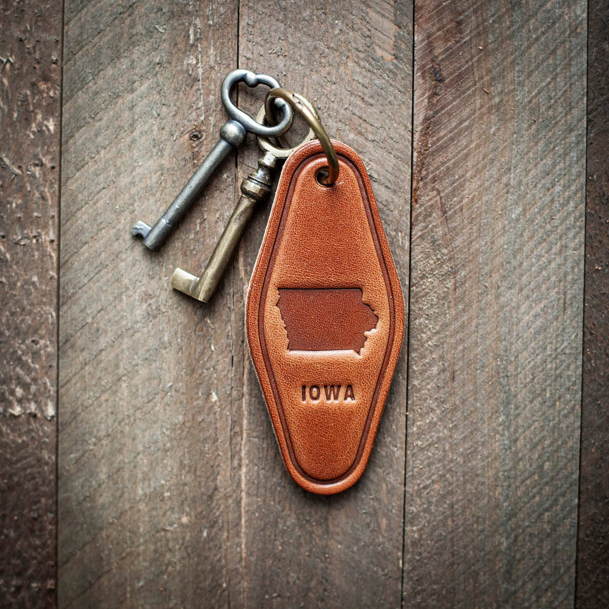 Iowa State Silhouette Leather Keychain Motel Style