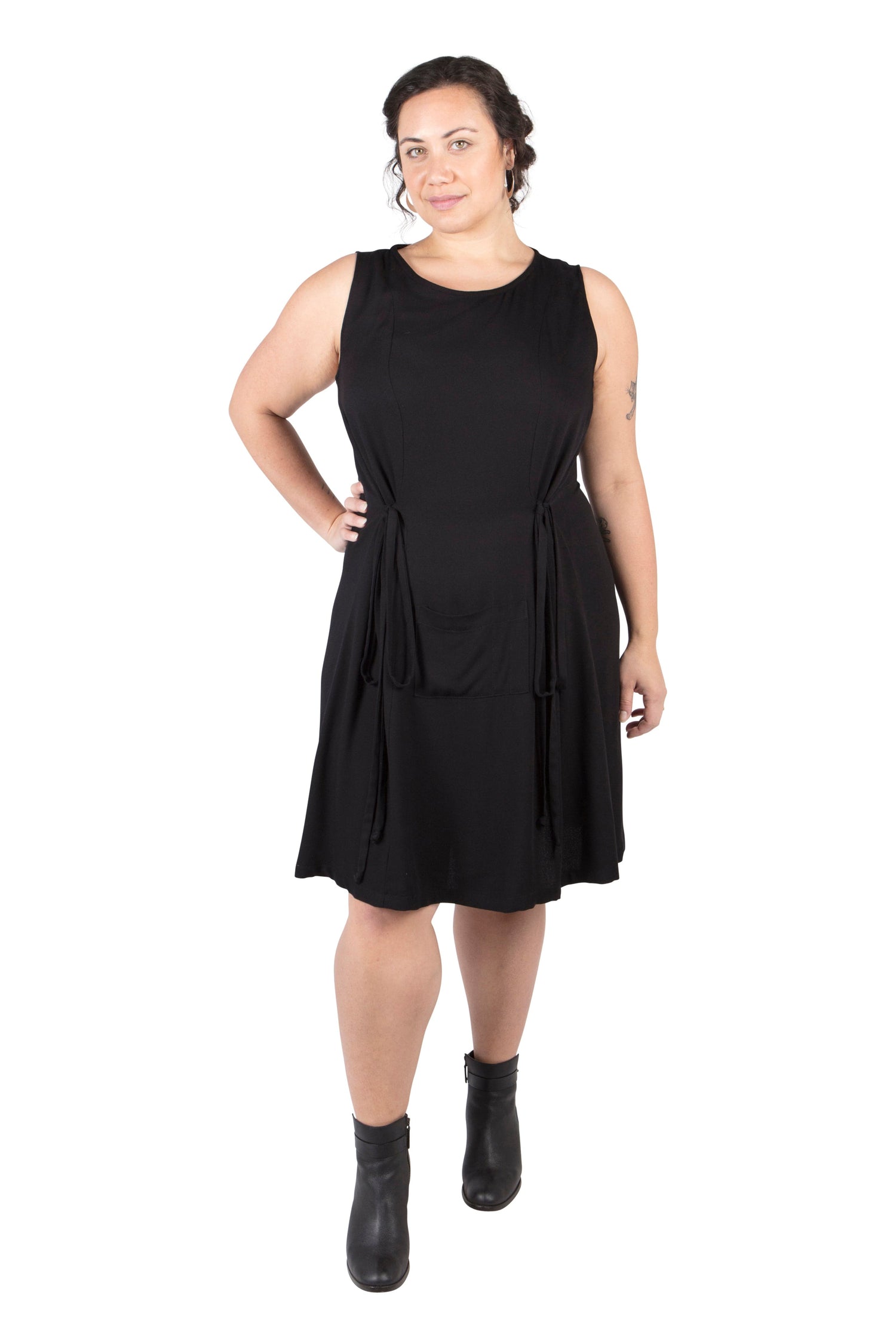 Field Day Dress Tia Dress in Black Linen