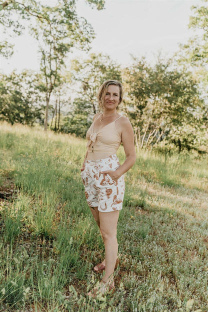 Field Day Shorts Perfect Shorts in Oat Woodland Wonder