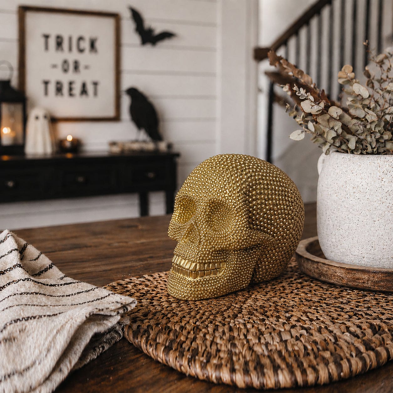 Gia Roma Halloween Resin Skull Gold