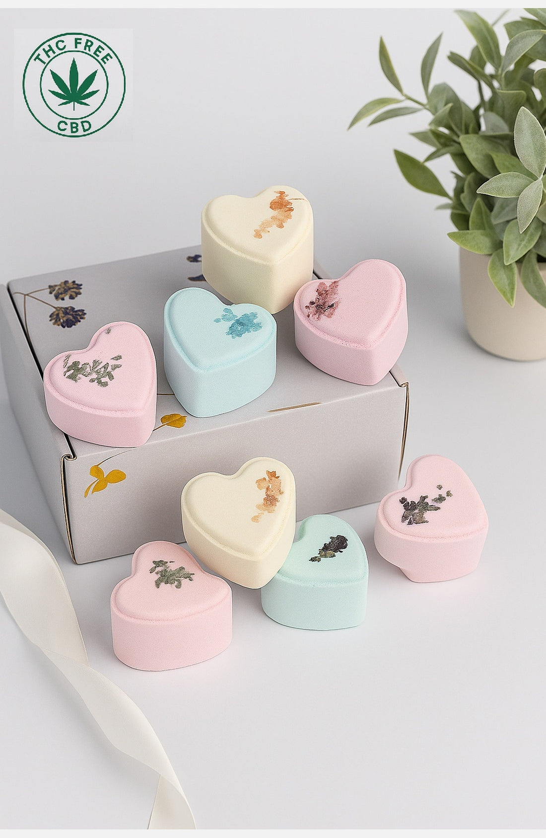 CBD - 8 Bath bombs set -  perfect for a relaxing Mother&