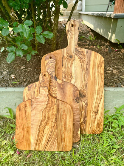 Olive Wood Cutting Board With Handle - My American Goods