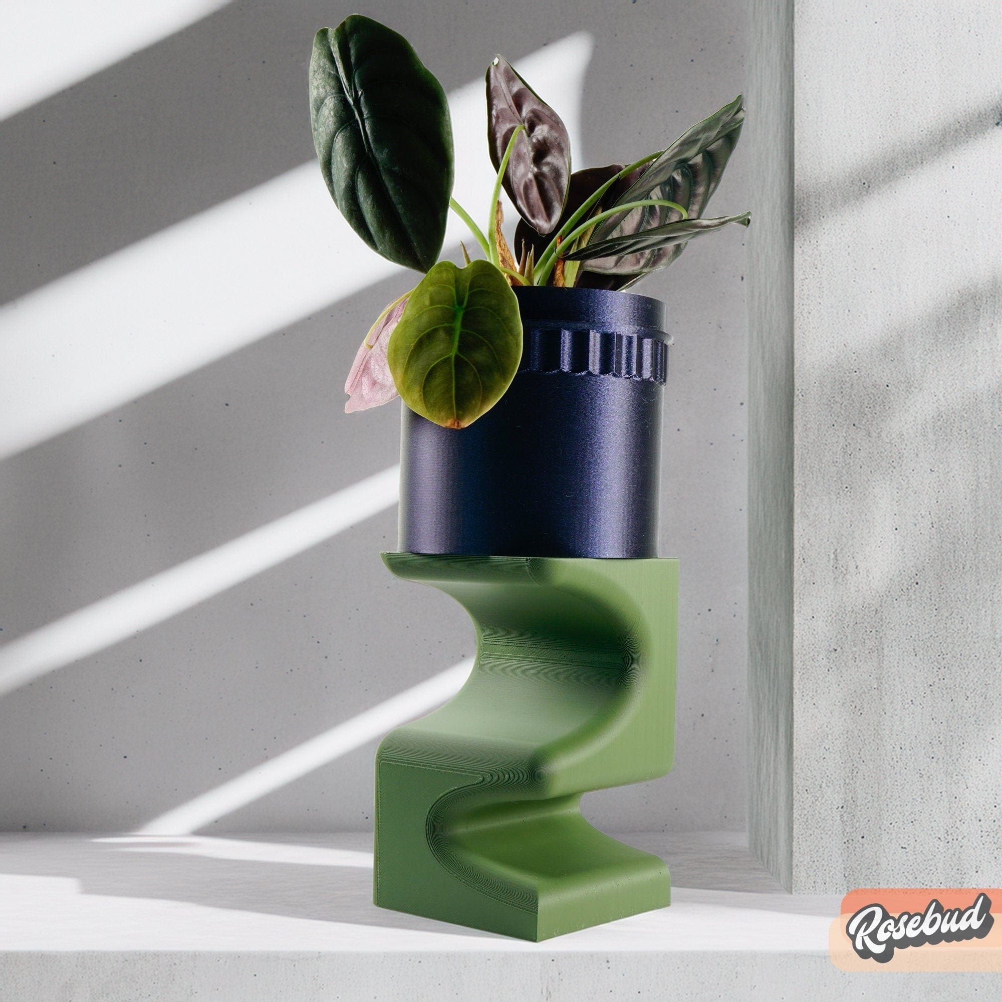 Rosebud HomeGoods plant stand Green / Med Plant Stand for Indoor Plant Pots - Perfect for House Plants and Plant Lovers, Gift for Plant Lover, Art Deco Planter Stands, Contour