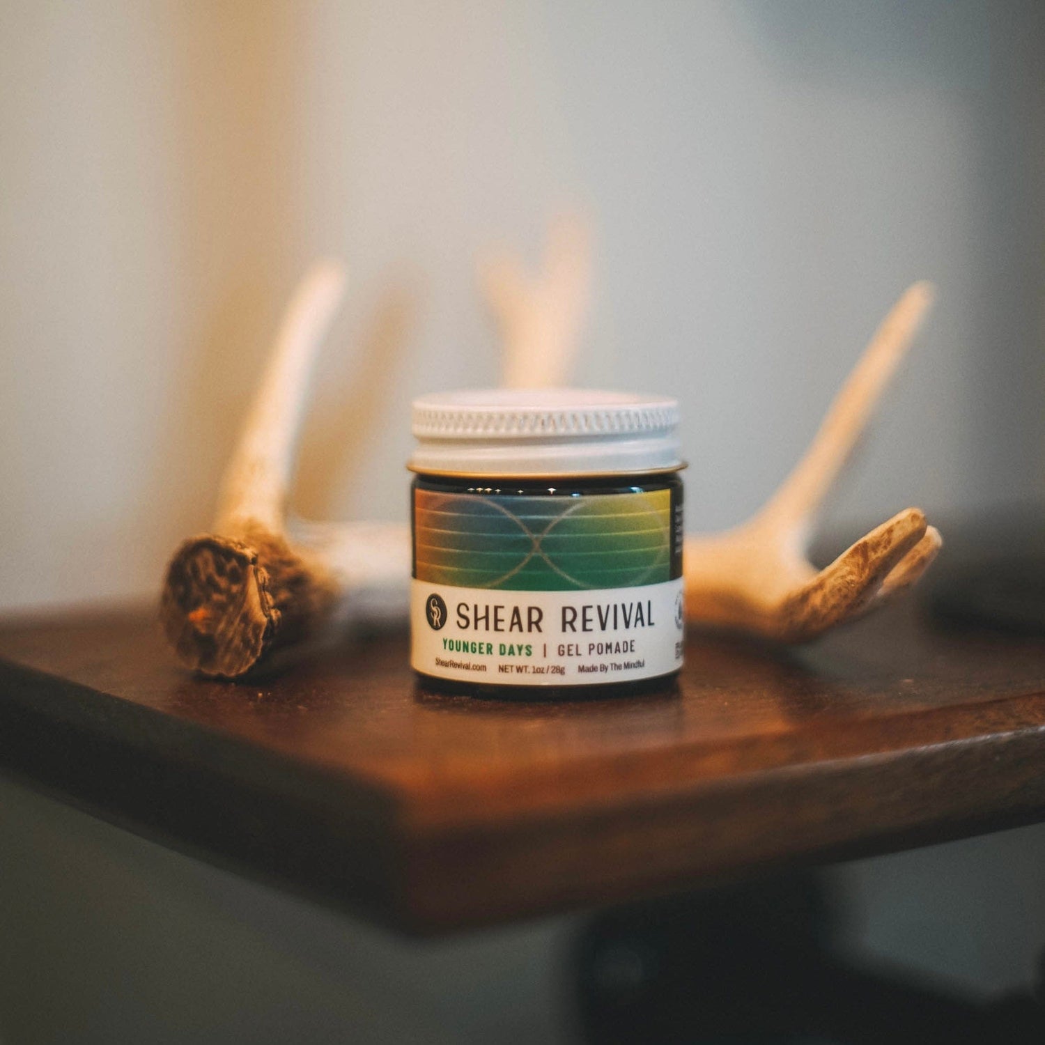 SHEAR REVIVAL Younger Days Gel Pomade