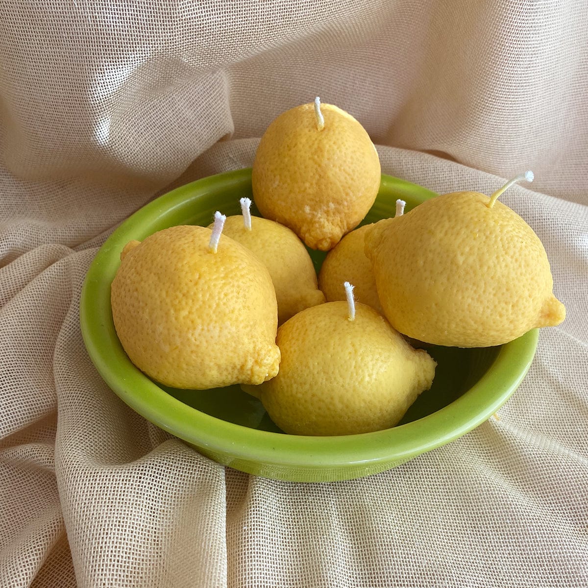 Scandles Farmers Markets Lemon / Citrus Peel / H: 2” W: 3” D: 2” Lemon - 6 Pack