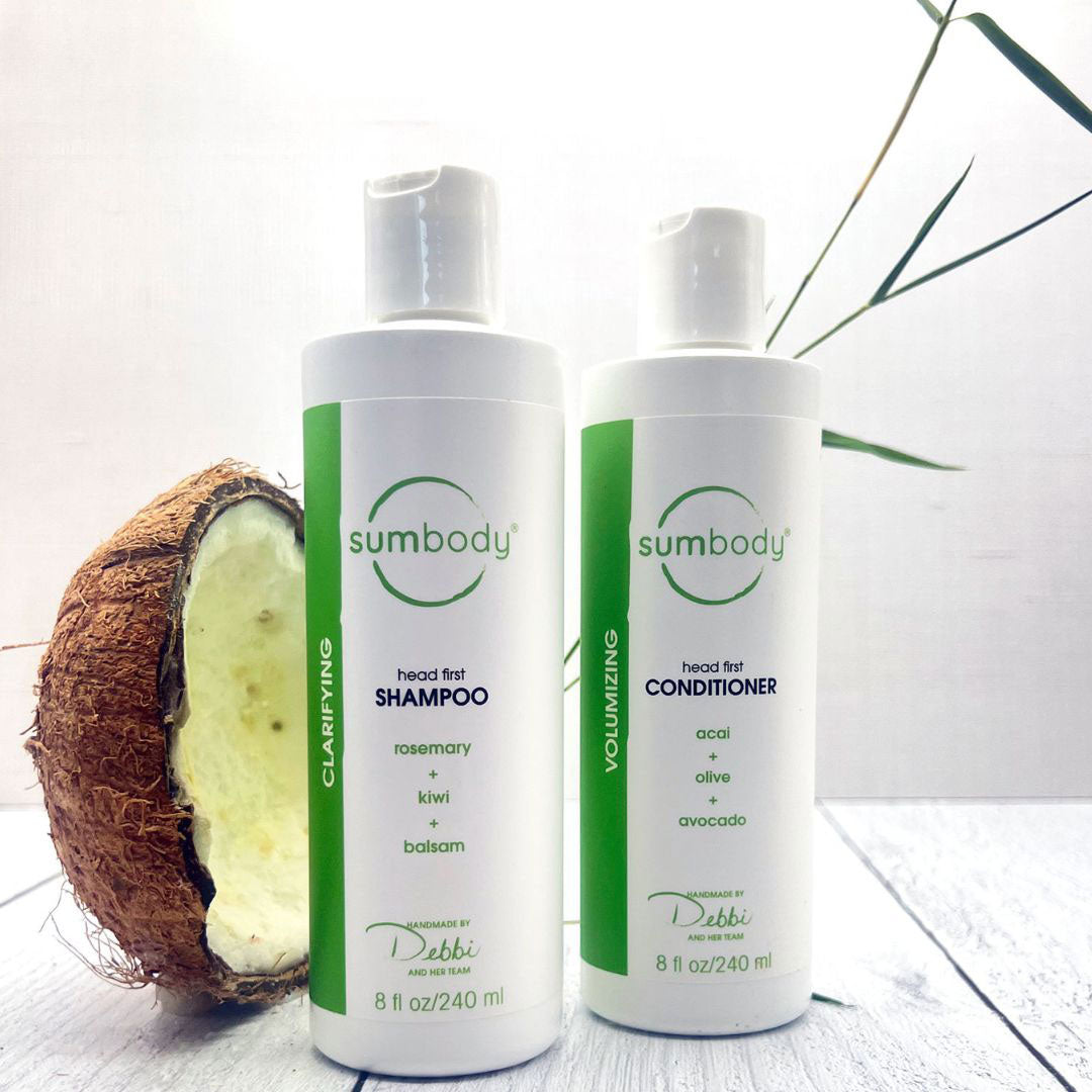 Champú restaurador SuperNatural Head First de Sumbody Skincare