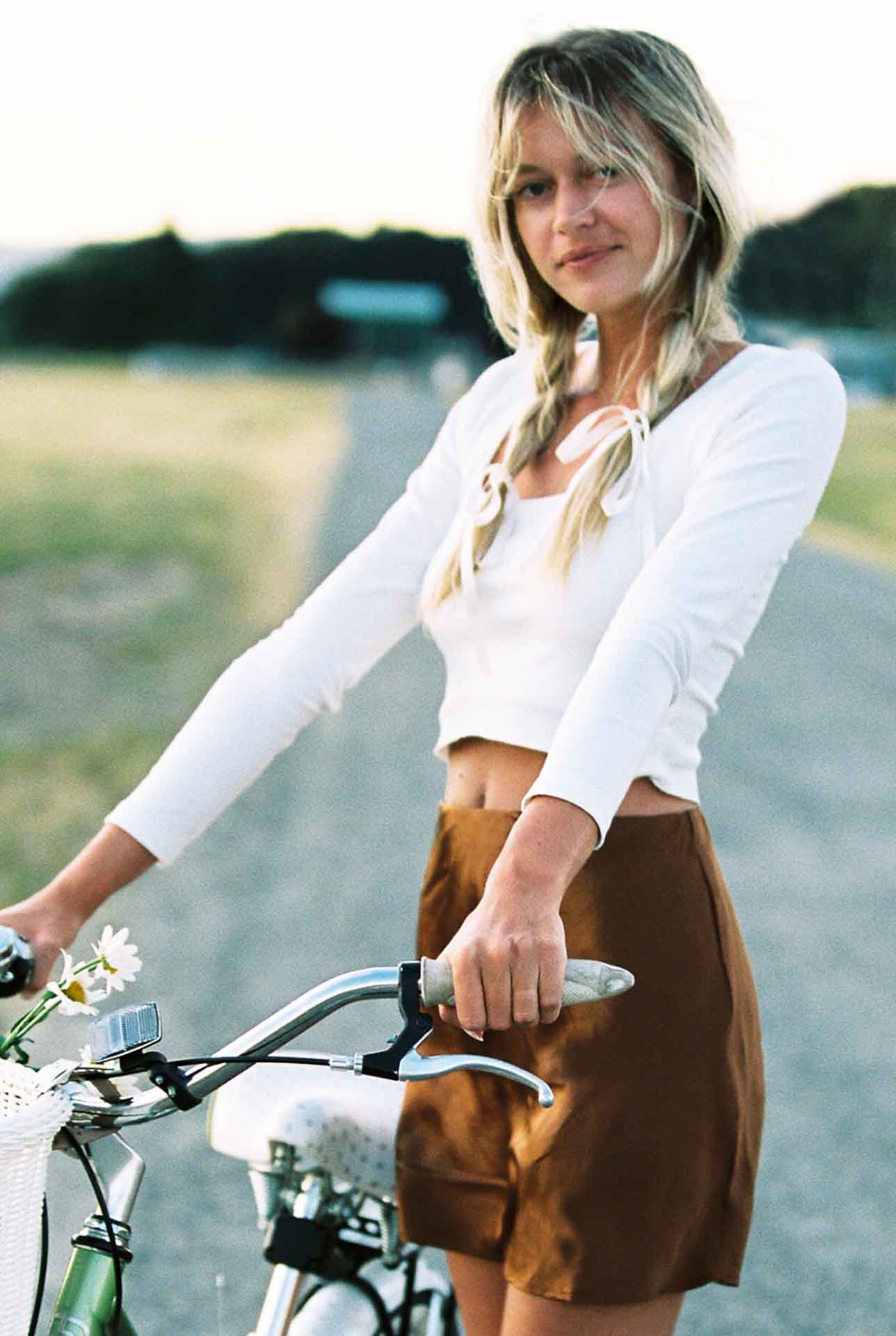 Natalia Top - White Rib Crop