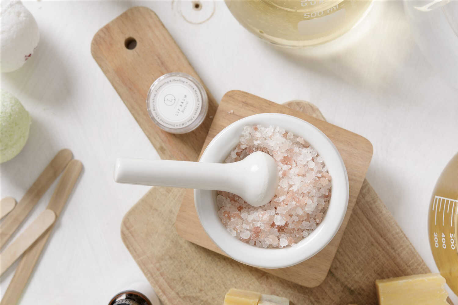 CBD Lavender Natural Bath Salt Soak with CBD. Made with Dead sea, Epsom and Himalayan salts - My American Goods