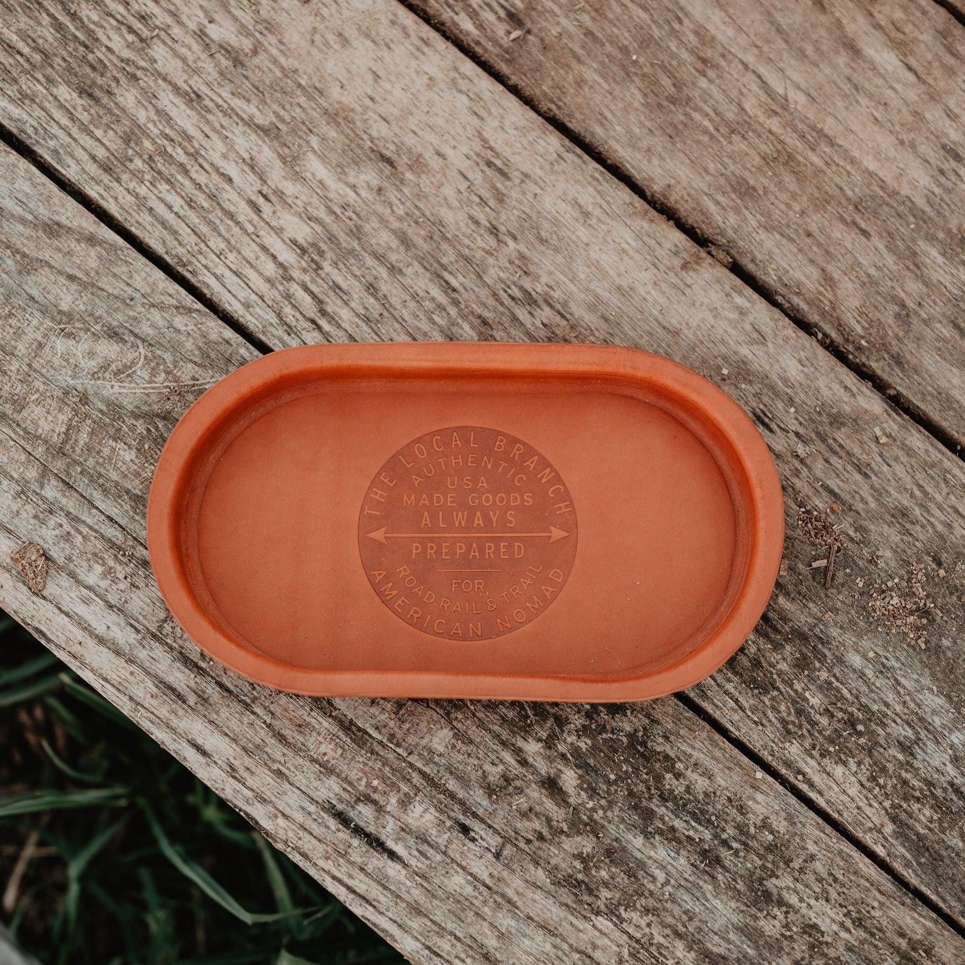 The Local Branch Leather American Nomad / Caramel Leather Valet - Oval