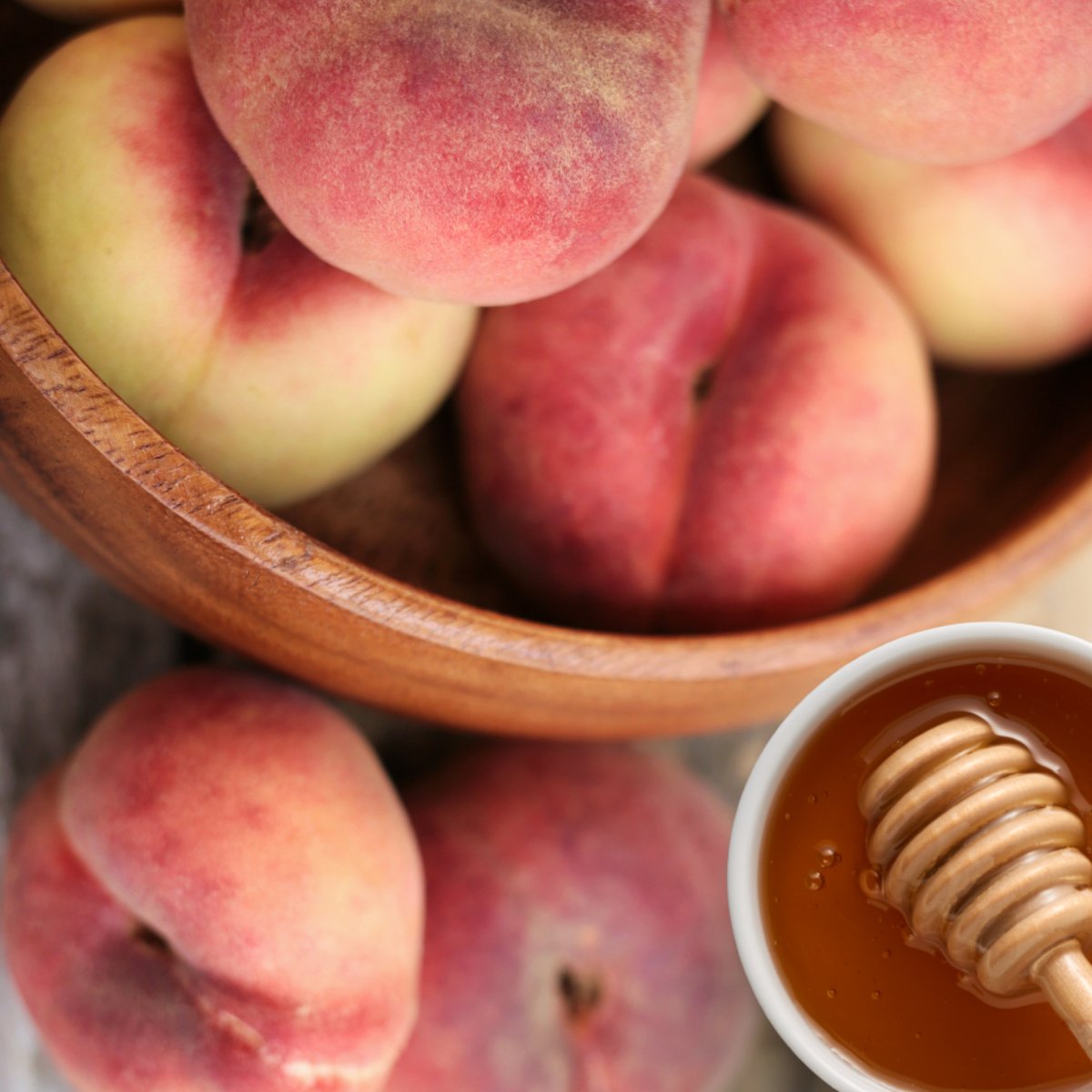 Peach Honey Bliss: Sweet &amp; Fruity Pure Honey Experience