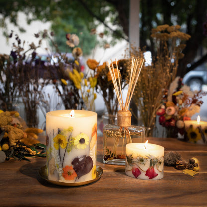 Signature Botanical Candle - Honey Tobacco