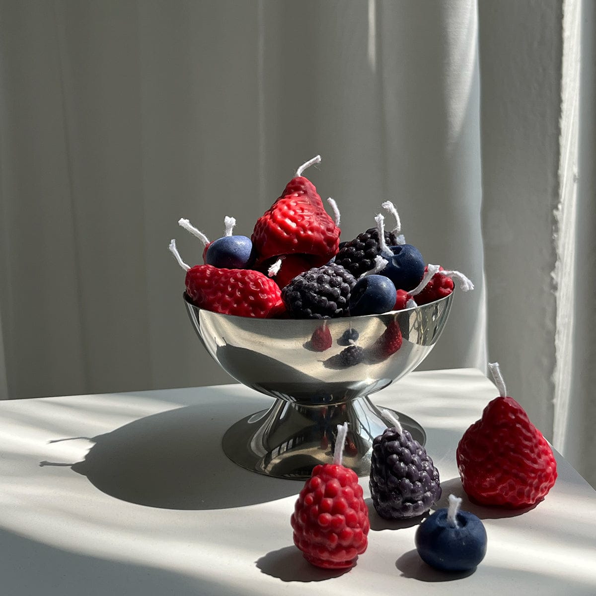 Scandles Farmers Markets Berry / 16 Pack Mixed Berry Candles - 16 Pack
