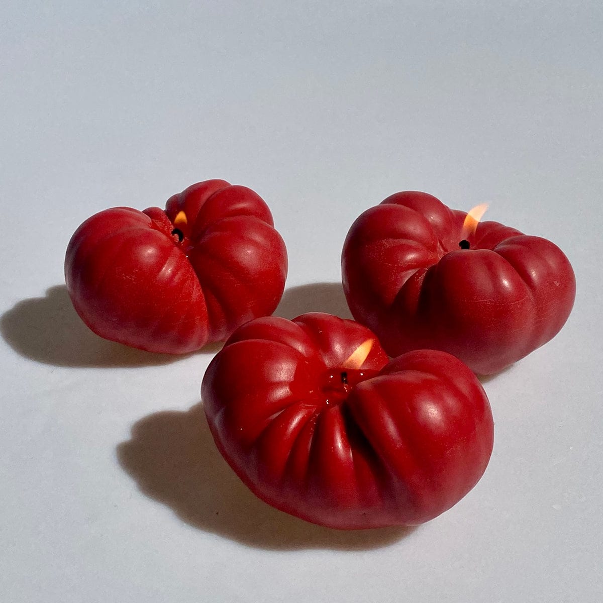 Scandles Farmers Markets Red / Tomato Leaf / 3 Pack of Tomatoes Heirloom Tomato Candle - Red