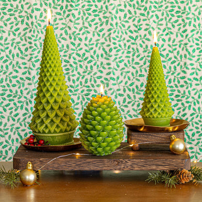 Signature Sculpted Tree Candle - Winterberry Frost