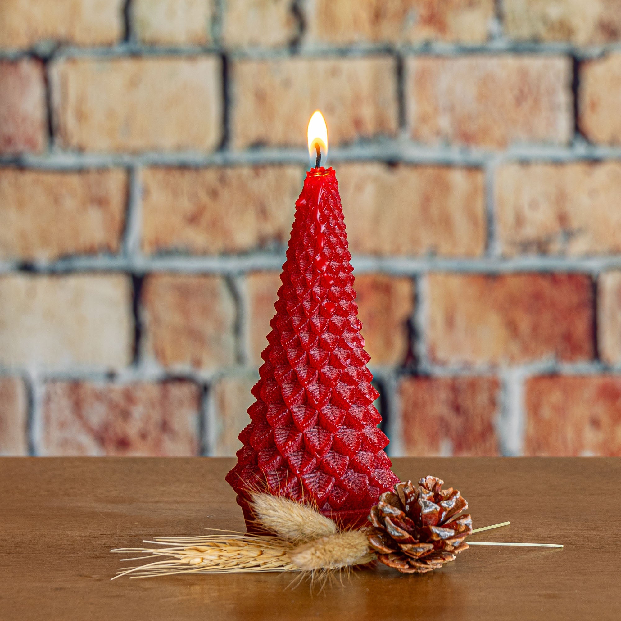 Accent Sculpted Tree Candle - Spicy Apple