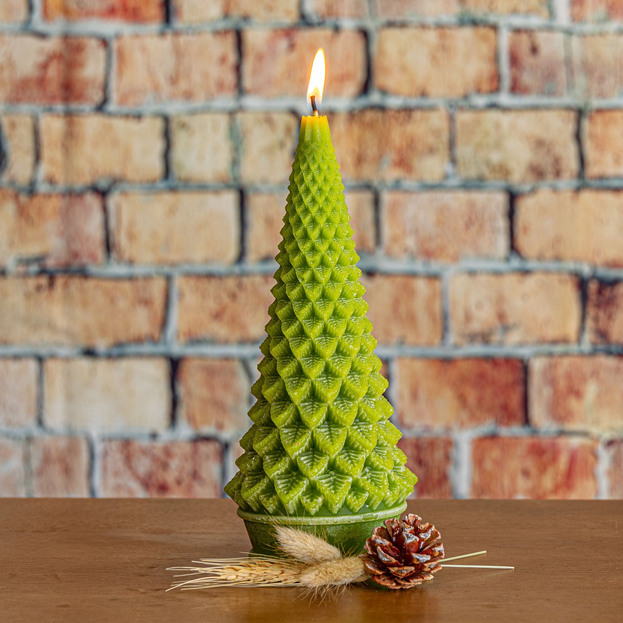 Signature Sculpted Tree Candle - Winterberry Frost