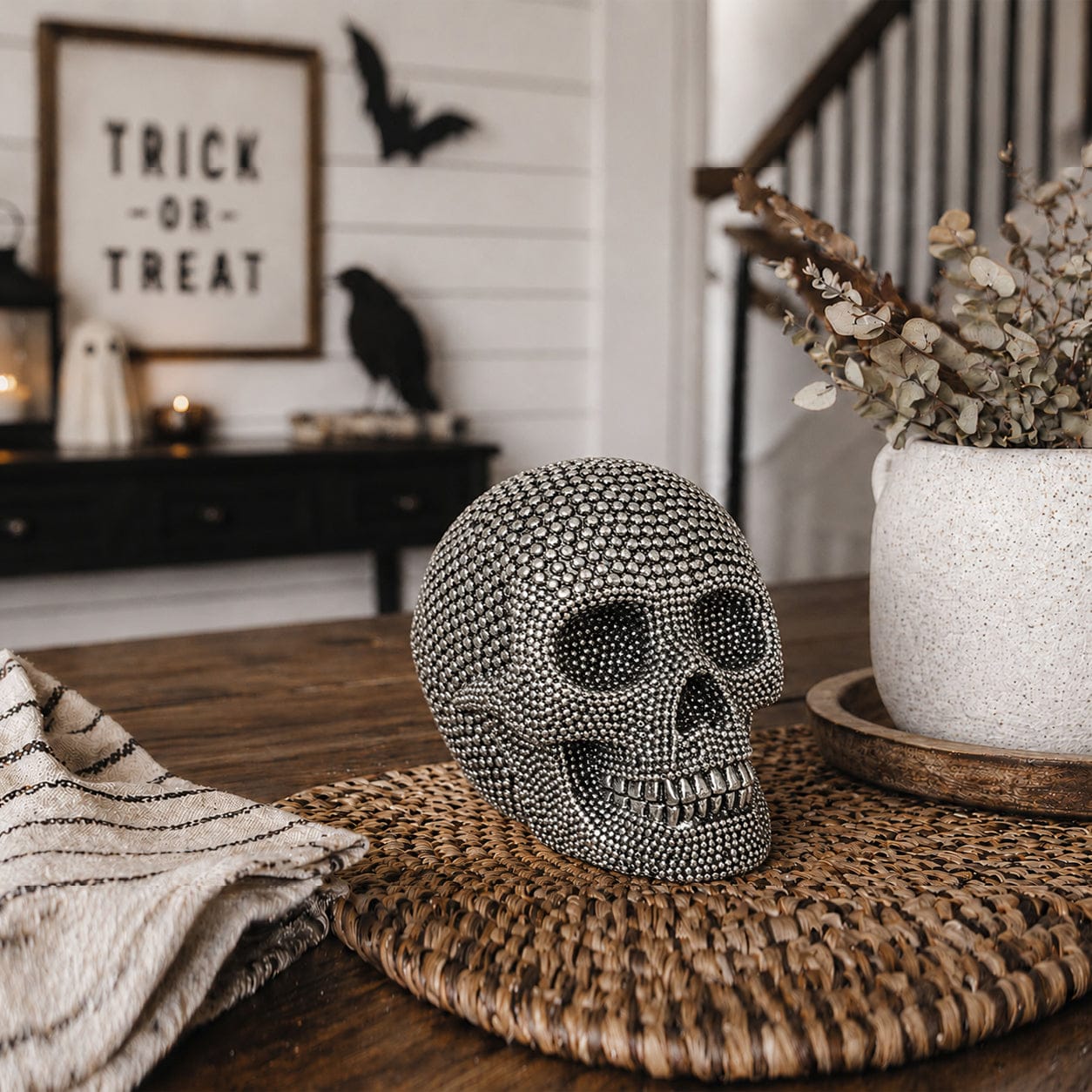 Gia Roma Halloween Resin Skull Gold