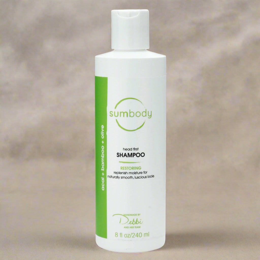 Champú restaurador SuperNatural Head First de Sumbody Skincare