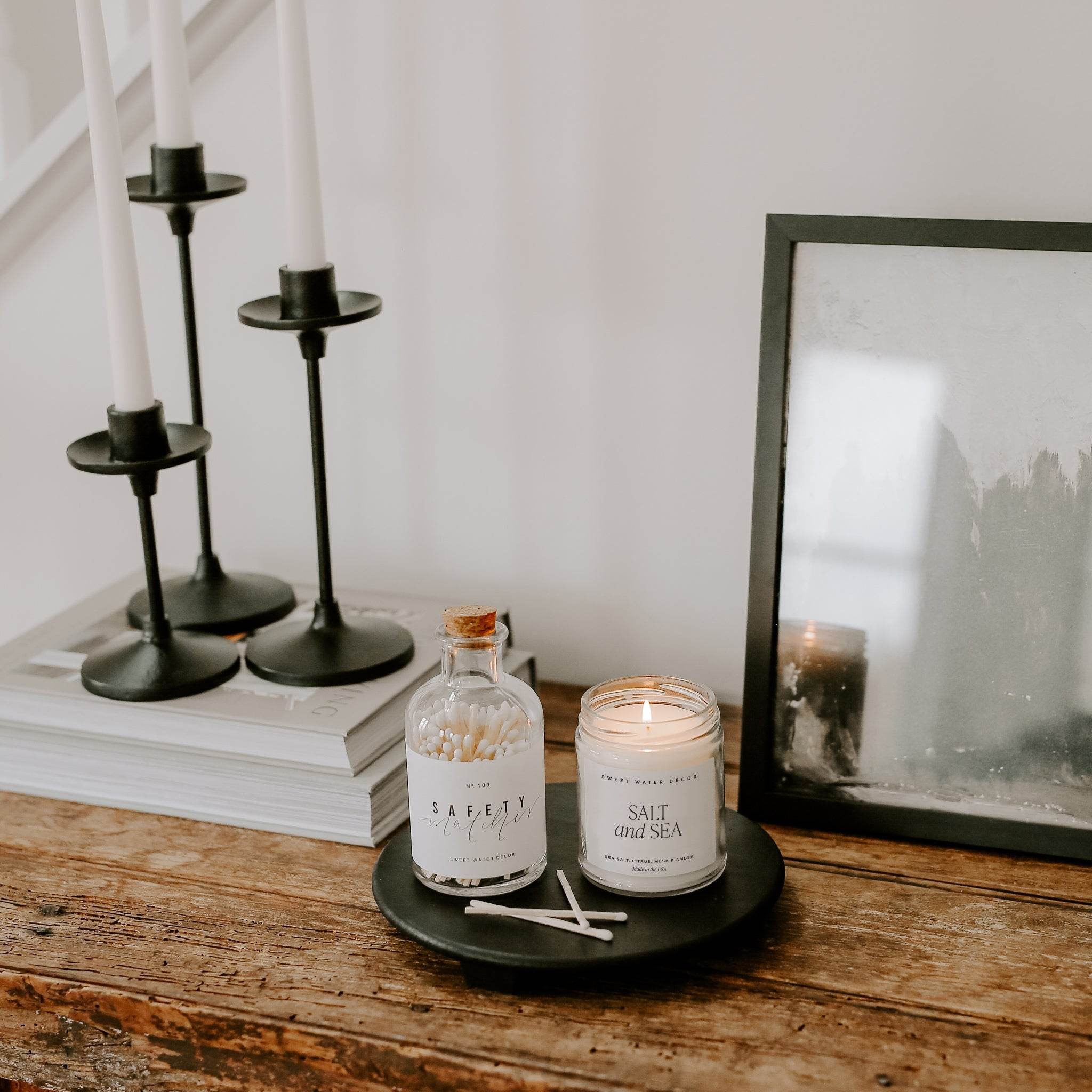 Black Pedestal Stand - My American Goods