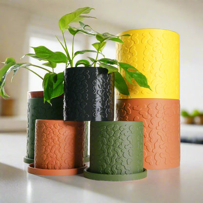 Tiny Squiggle Cheetah Planter Pot, With Drainage &amp; Drip Tray